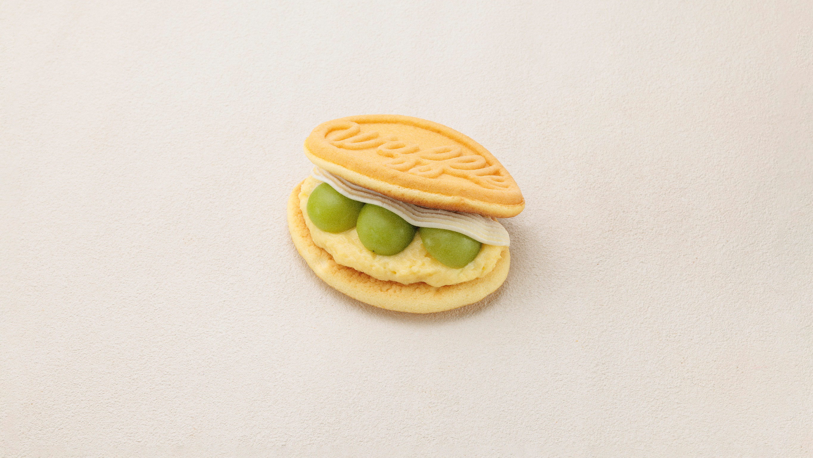 ワッフル | お菓子について | 洋菓子・和菓子の白十字公式サイト